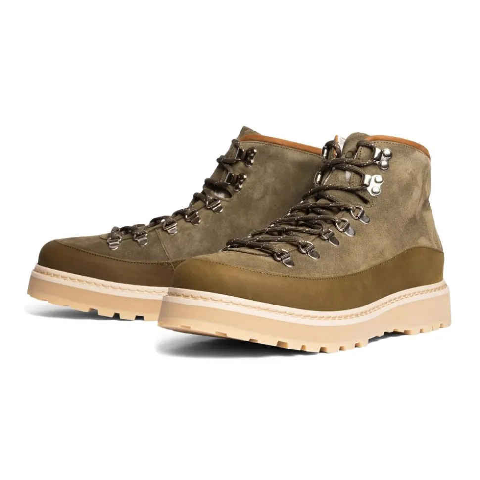 Core Cap Suede Dam