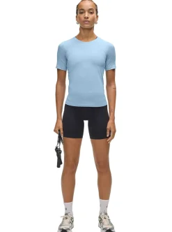 Essential Tee Dam