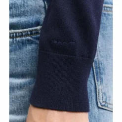 Fine Knit Crew Neck Dam
