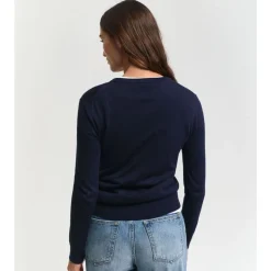 Fine Knit Crew Neck Dam