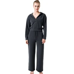 Peachy Straight Leg Jogger Dam
